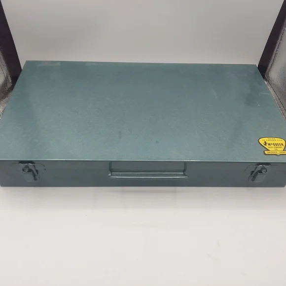 Metallic File Organizer Case - Picture 3 of 4